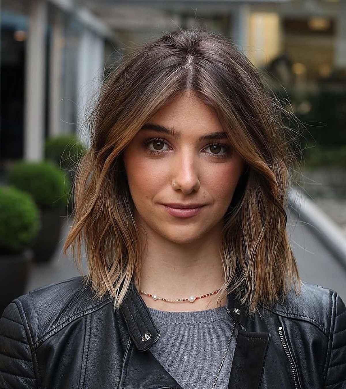best haircut for oval face shapes
