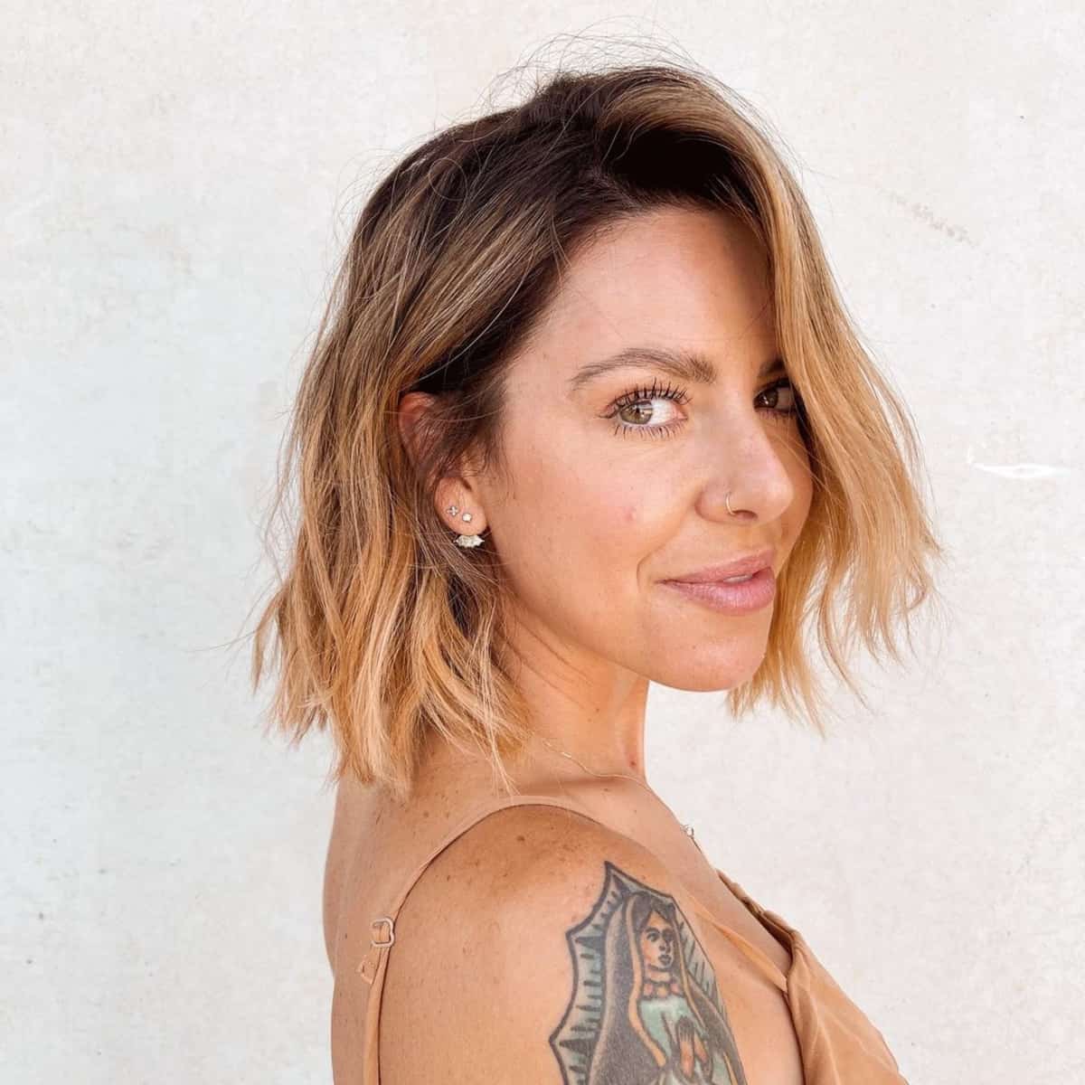 carefree bob haircut for women in their 40s