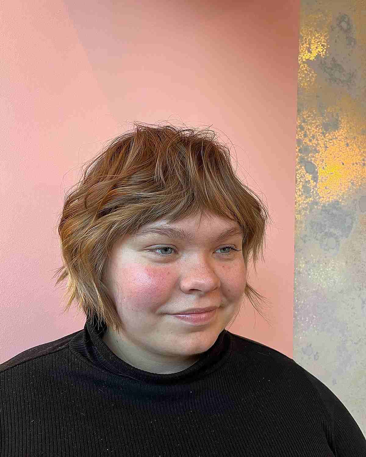 chin length bronde choppy bob and shaggy bangs