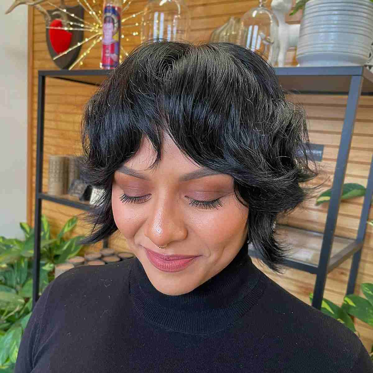 chin length shaggy bixie cut with feathered layers