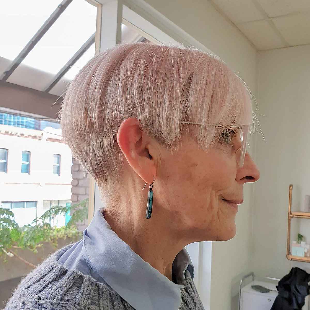 cropped wedge haircut for 60 year old older women