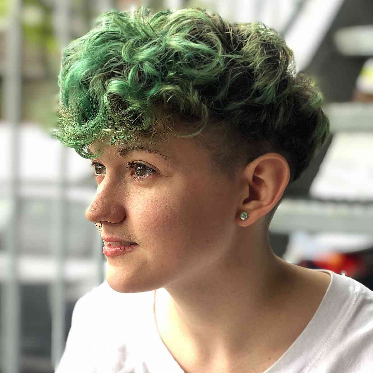 emerald green short edgy hairstyle
