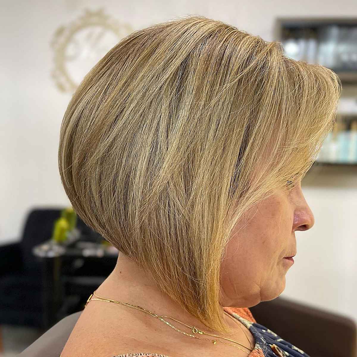 haircut for fat ladies over 50 with thick hair