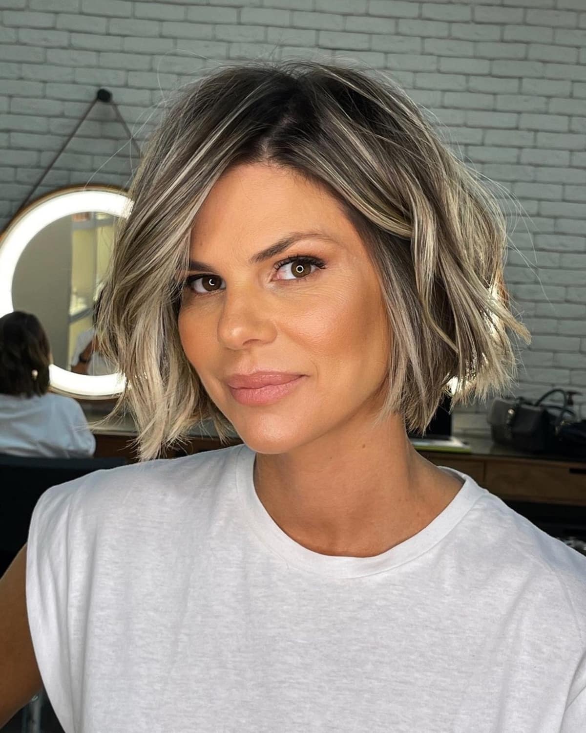 layered short haircut for chin length hair