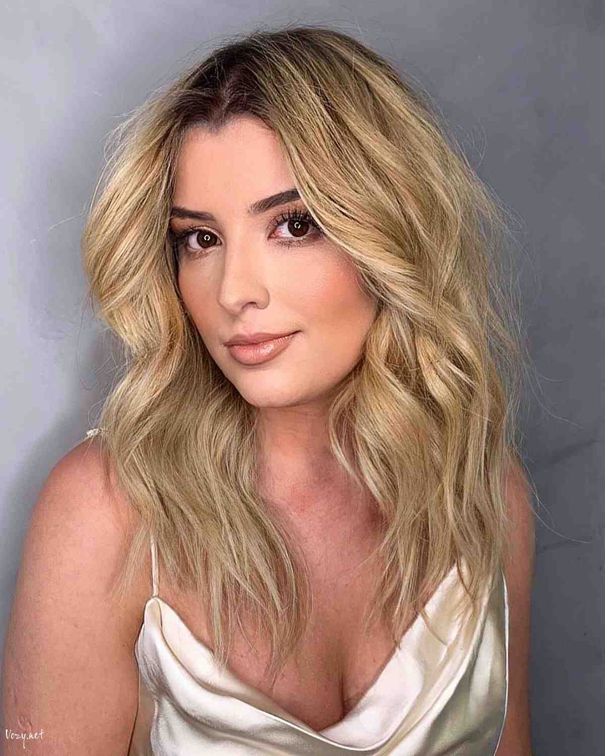 mid length blonde balayage for fine hair