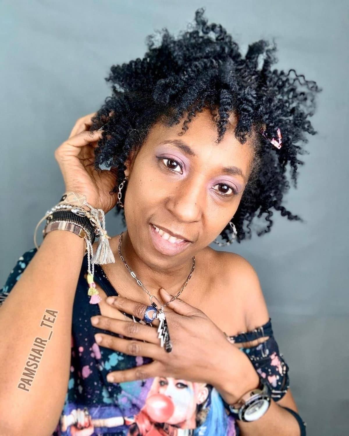 naturally coiled short hairstyle