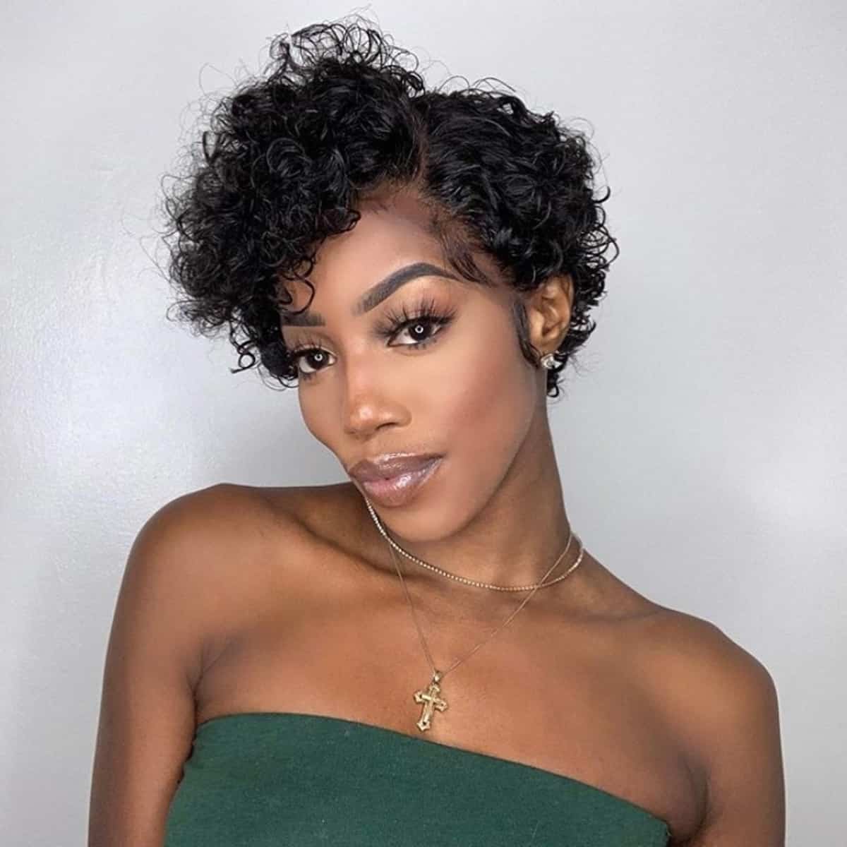 pixie haircut for black women with curly hair