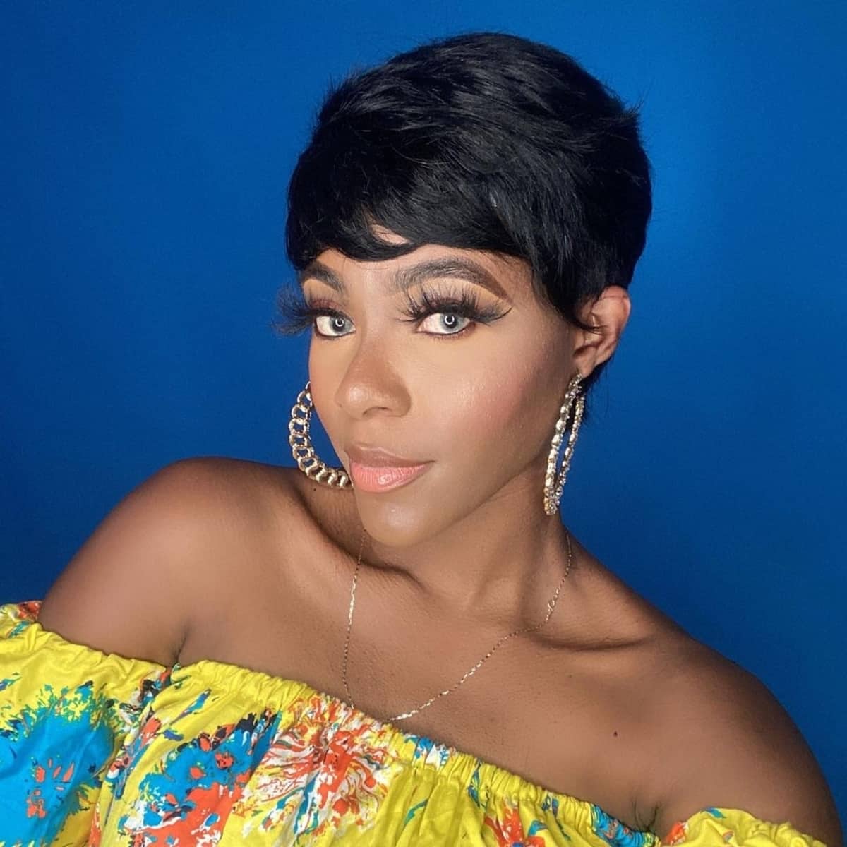 short pixie hairstyle for black women