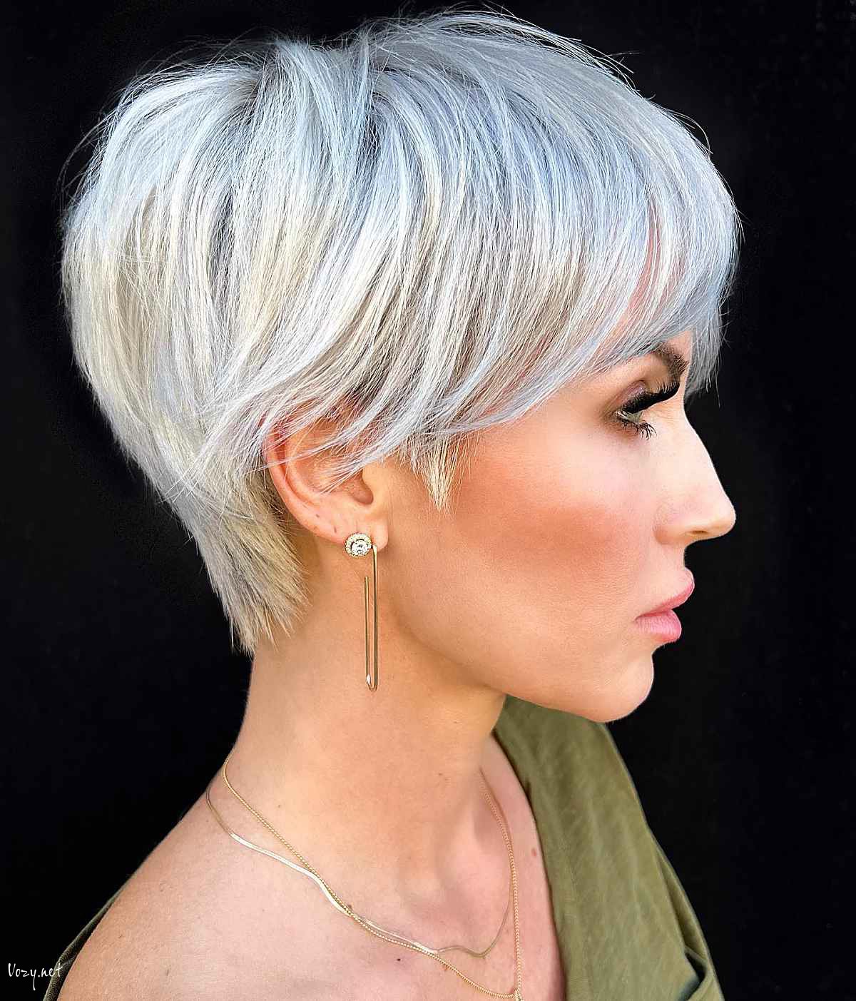 short platinum bixie hairstyle