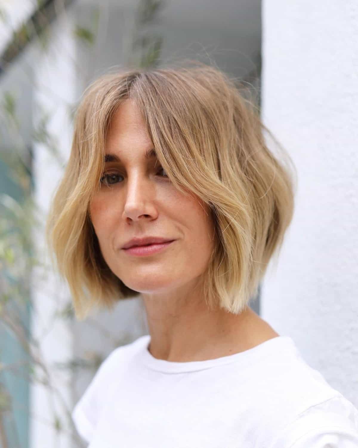 short wavy hair for woman over 40