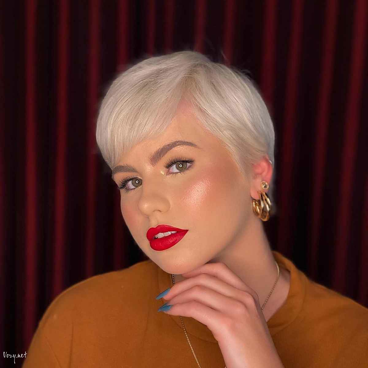slimming pixie cut for a round face shape