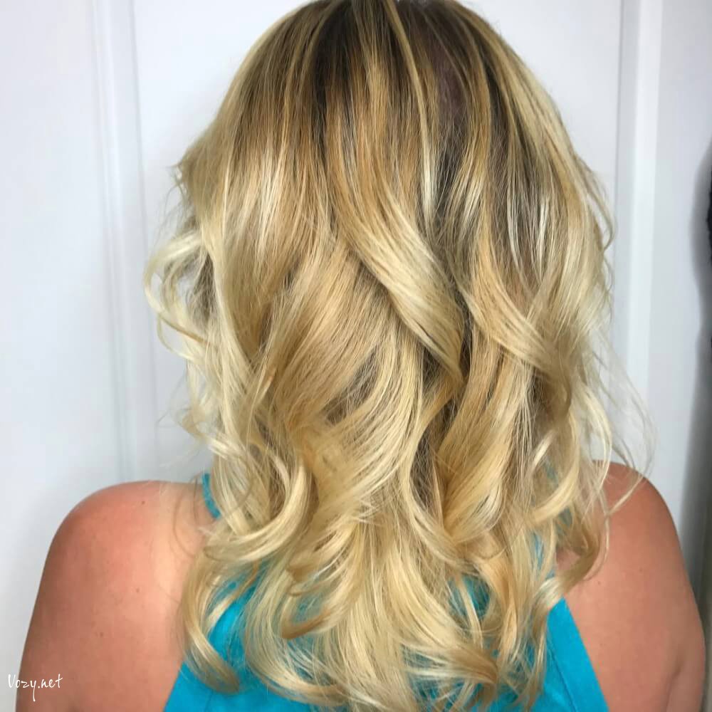 soft curls in hair