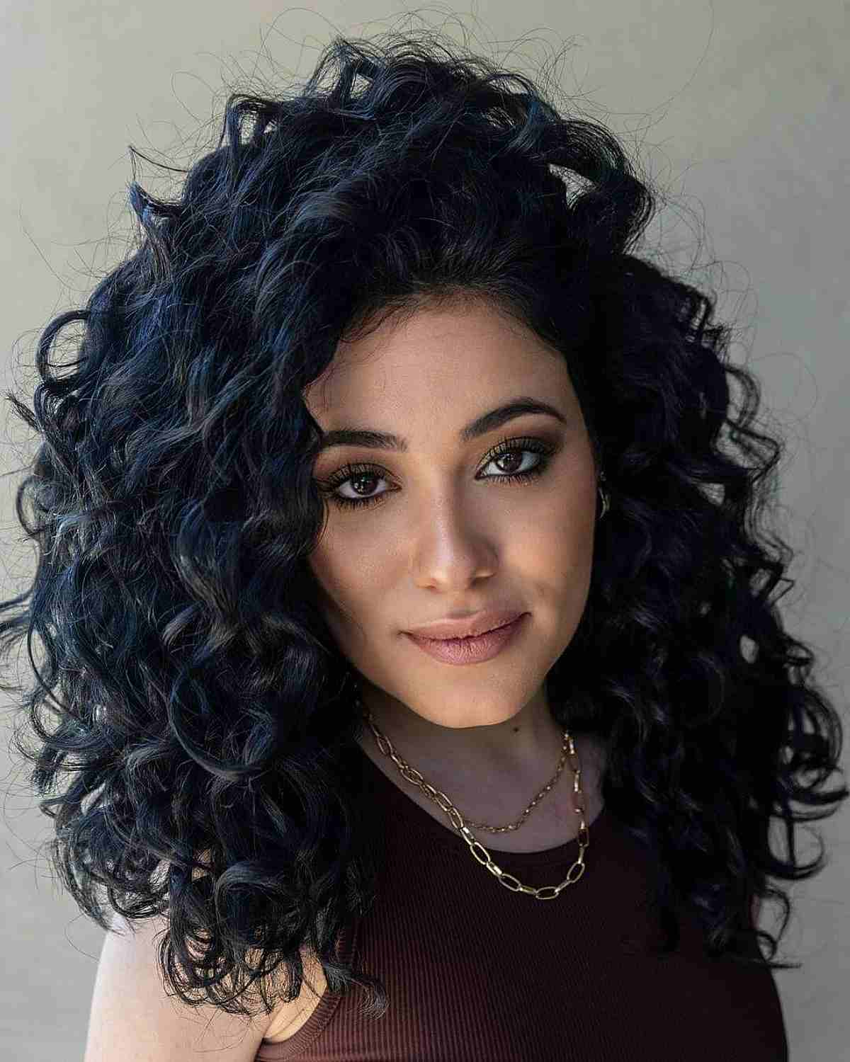 stunning thick curls for medium length hair
