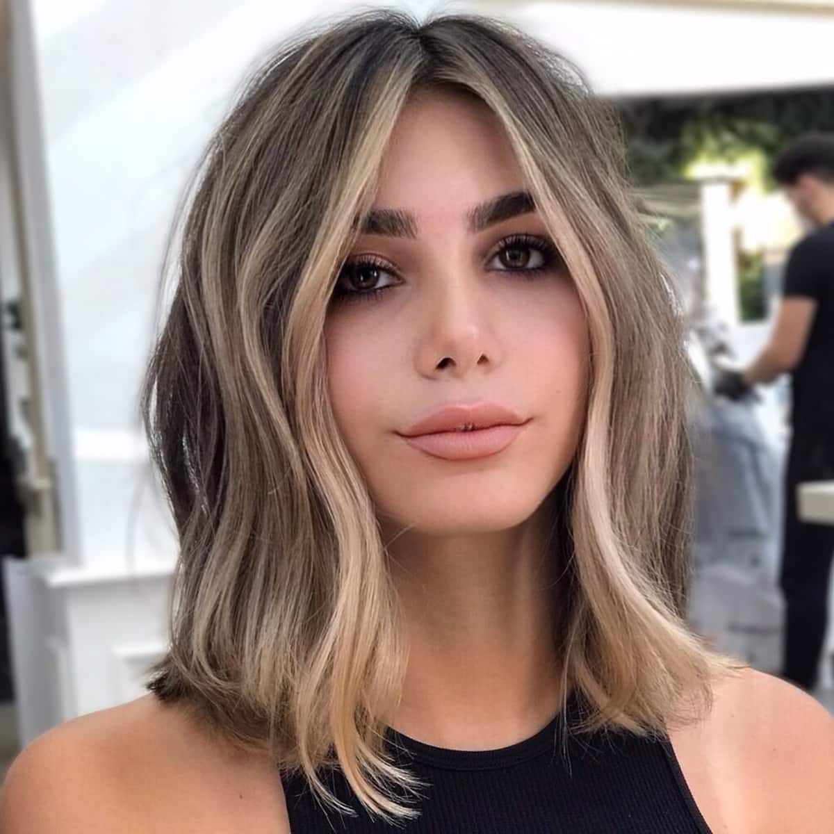 textured bob for an oval shaped face