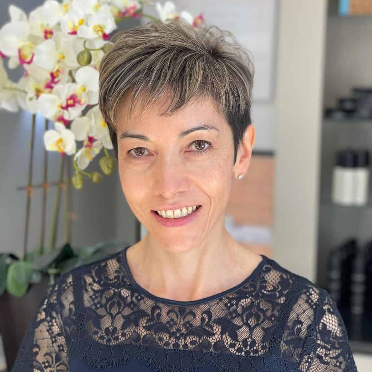textured short haircut