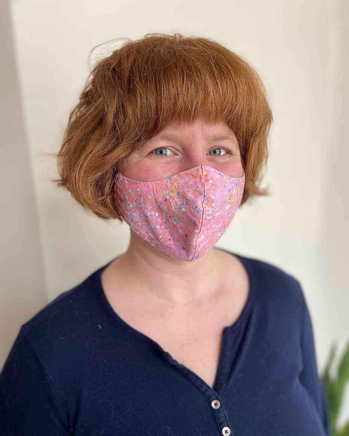 wash and go jaw length french bob for thick hair