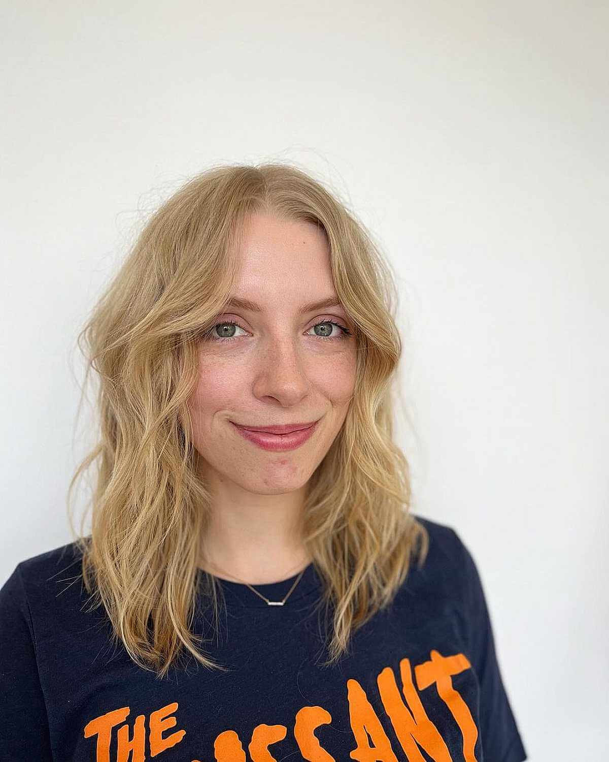wash and go tousled layers on mid length hair