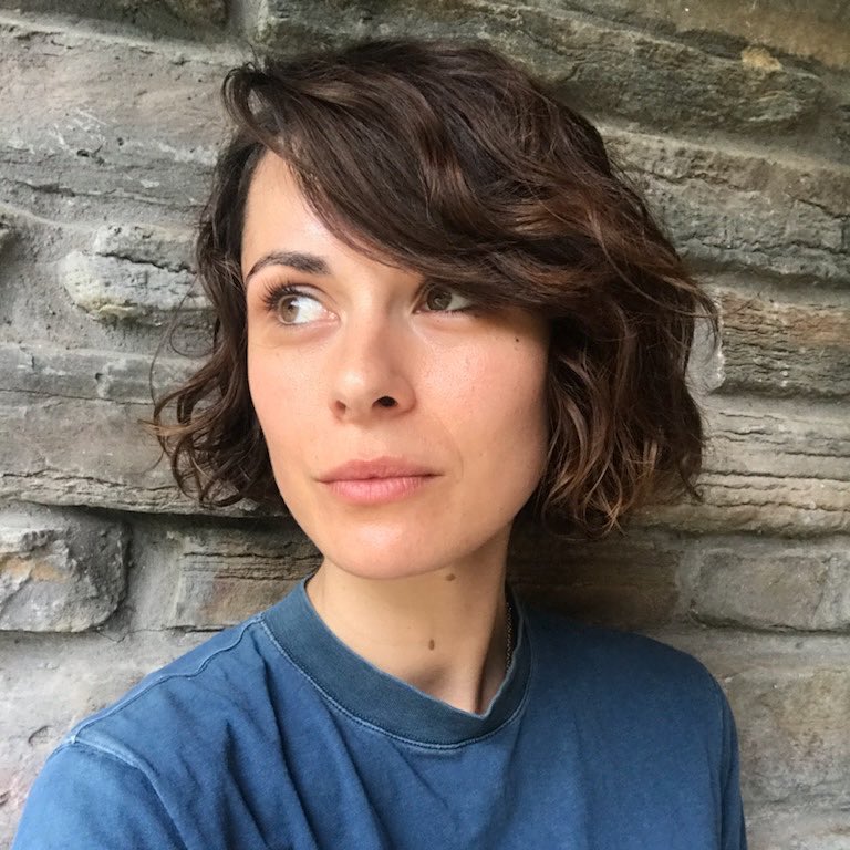 wavy short hair perm