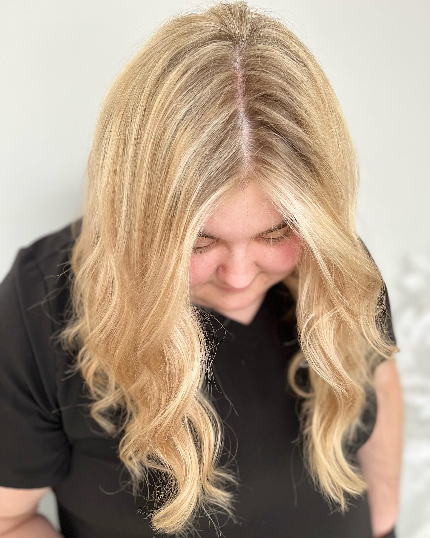 Light Blonde Warm Toned Look
