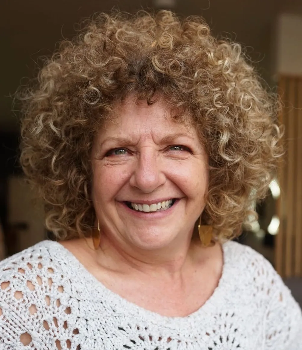Voluminous Curly Hair Style