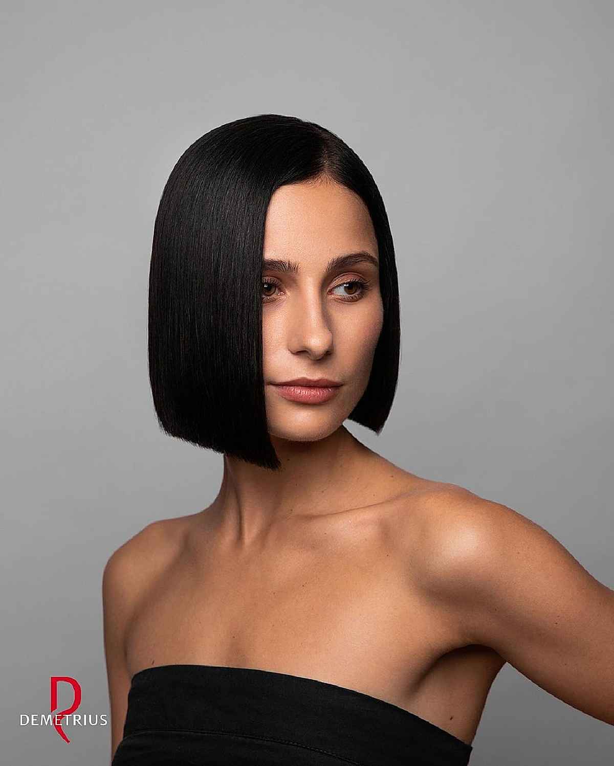 asymmetrical bob for women in their 30s