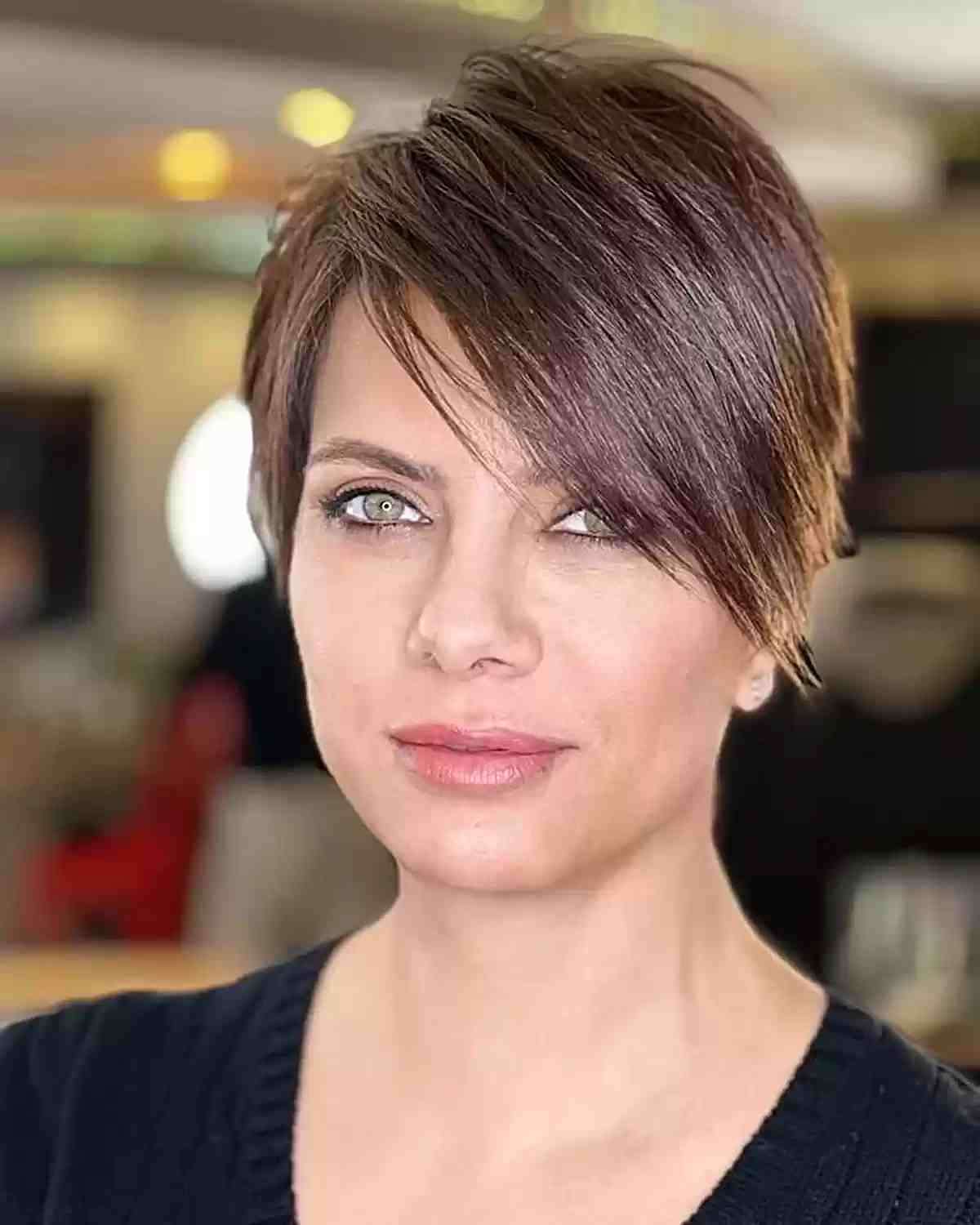 chic disconnected wedge cut