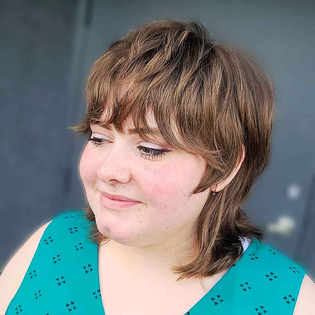 classic shaggy mullet for ladies over thirty with round faces