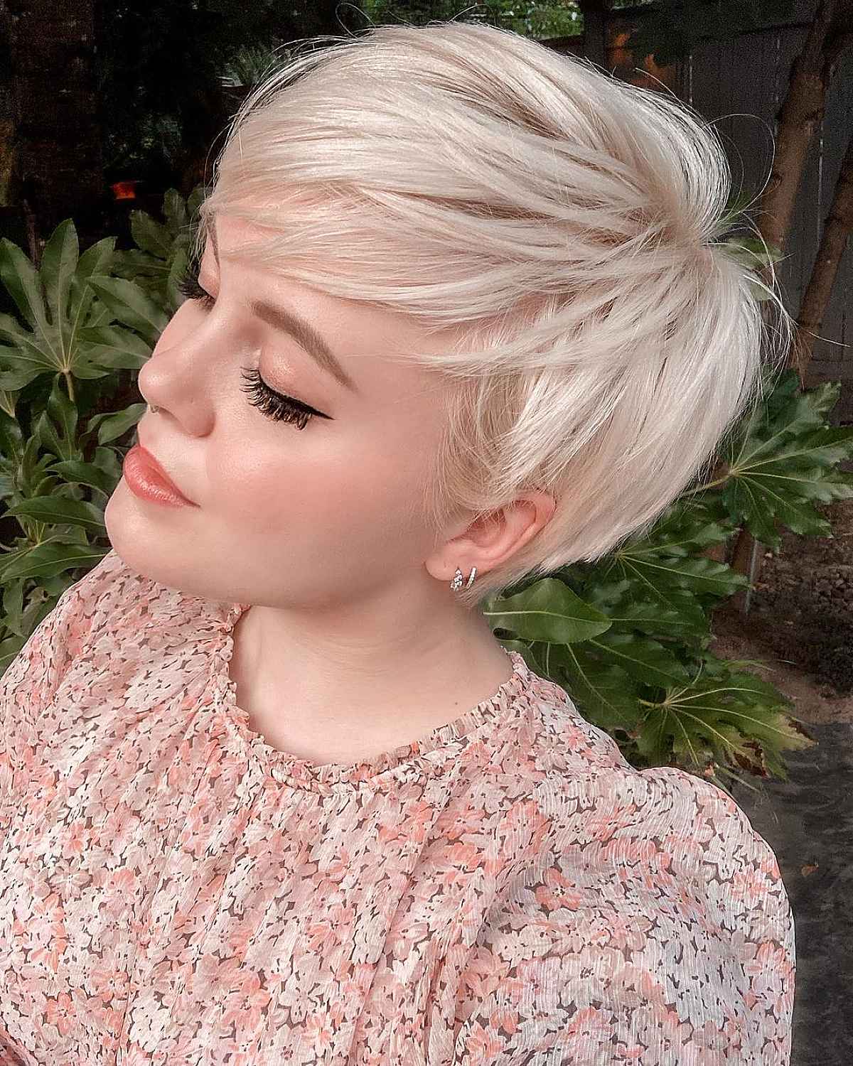 cute pixie cut for 30 year old women with thin hair