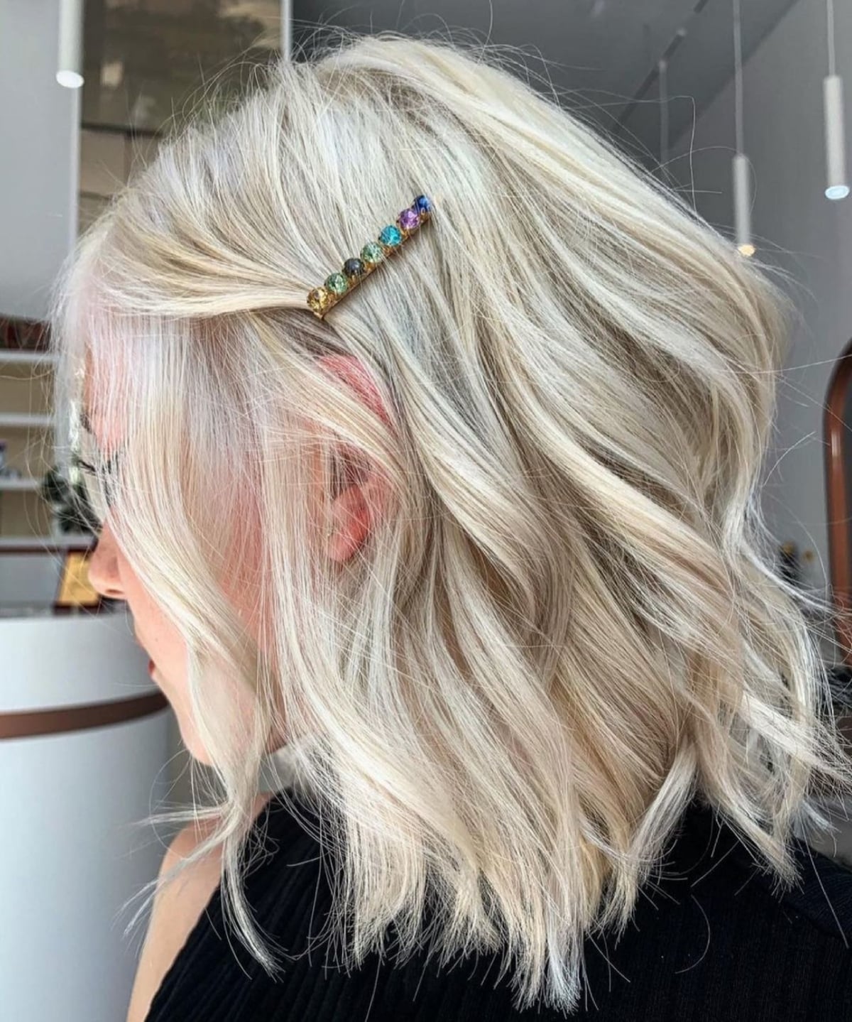 easy shoulder length hairstyle with bobby pins