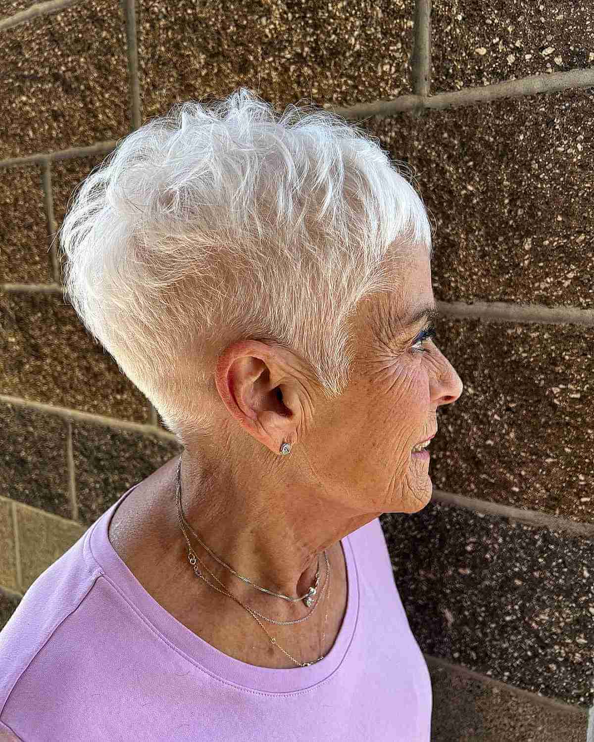 feathery pixie with short sides for thinning hair