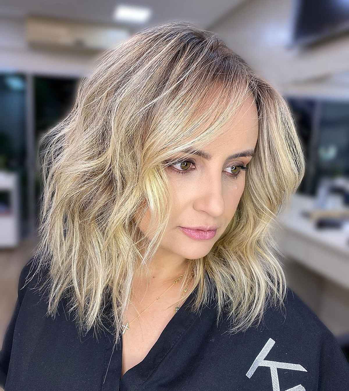 medium length beach waves for 30 plus women