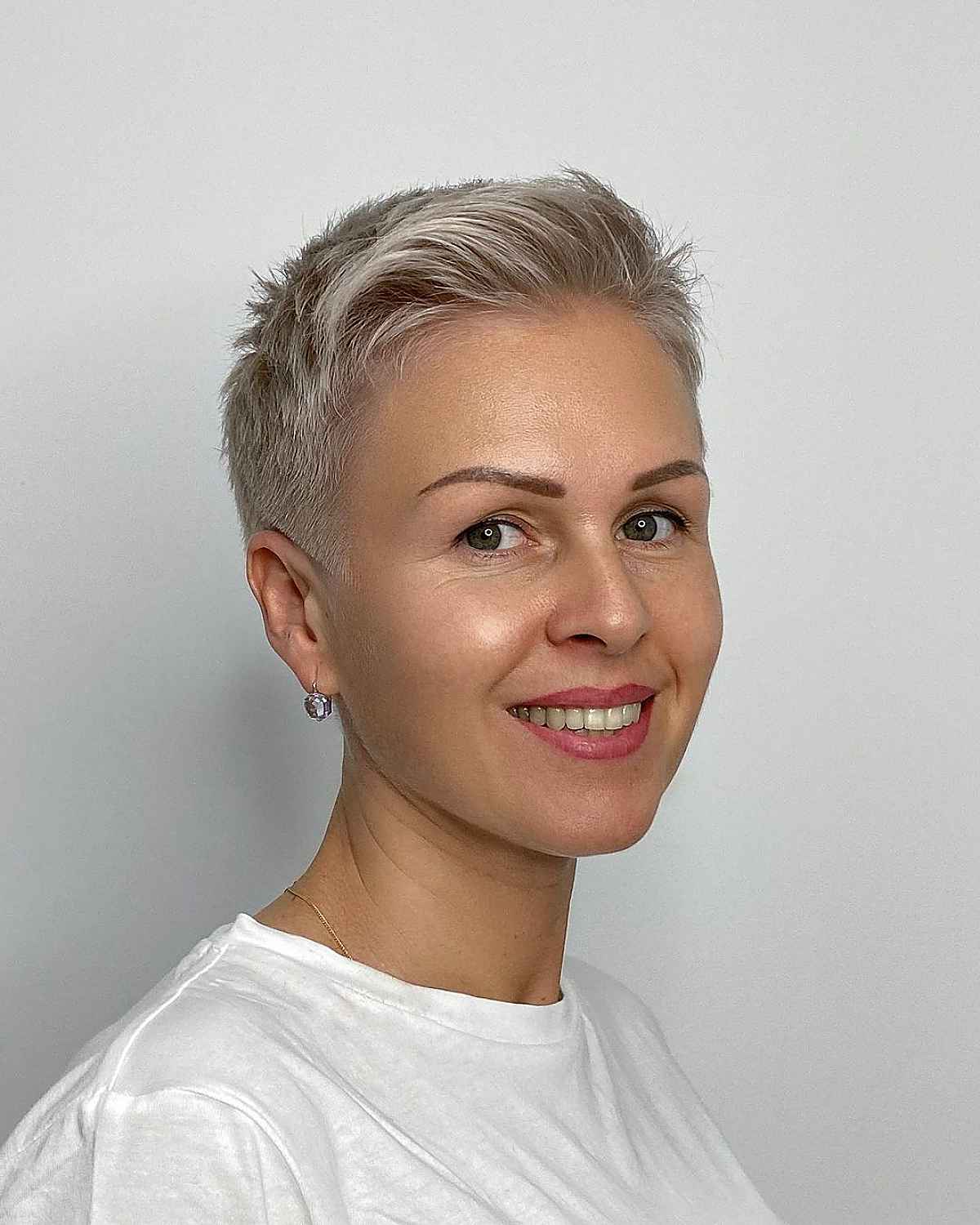 popular short pixie for 30 year olds with straight hair