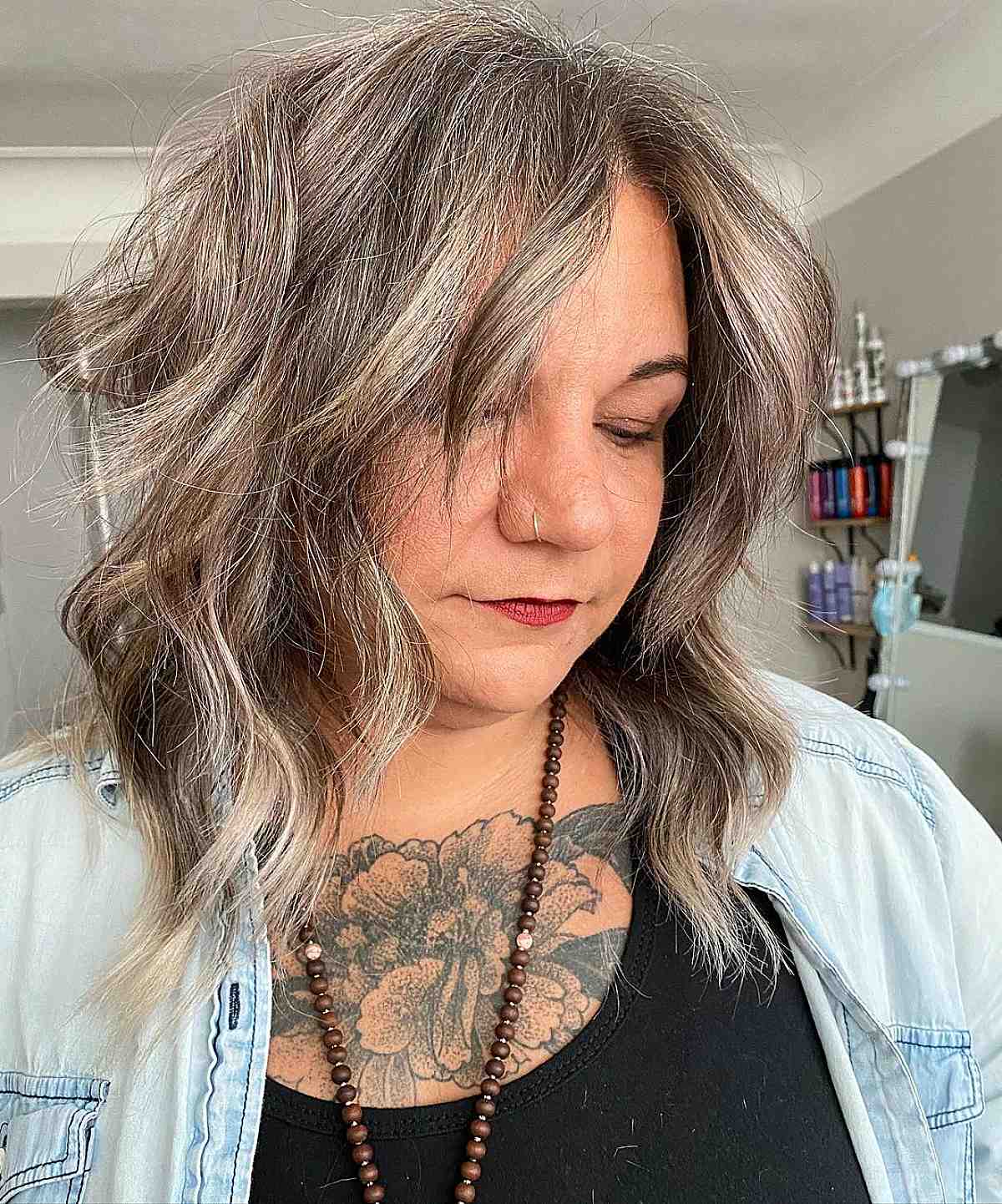 shaggy medium length hair for women over 40