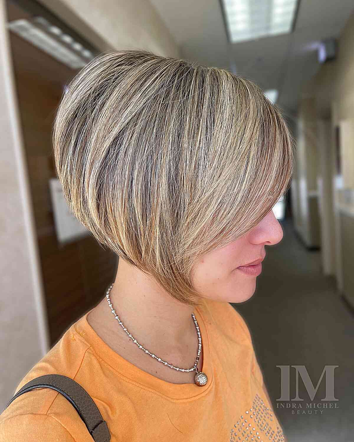 short ombre a line bob with bangs
