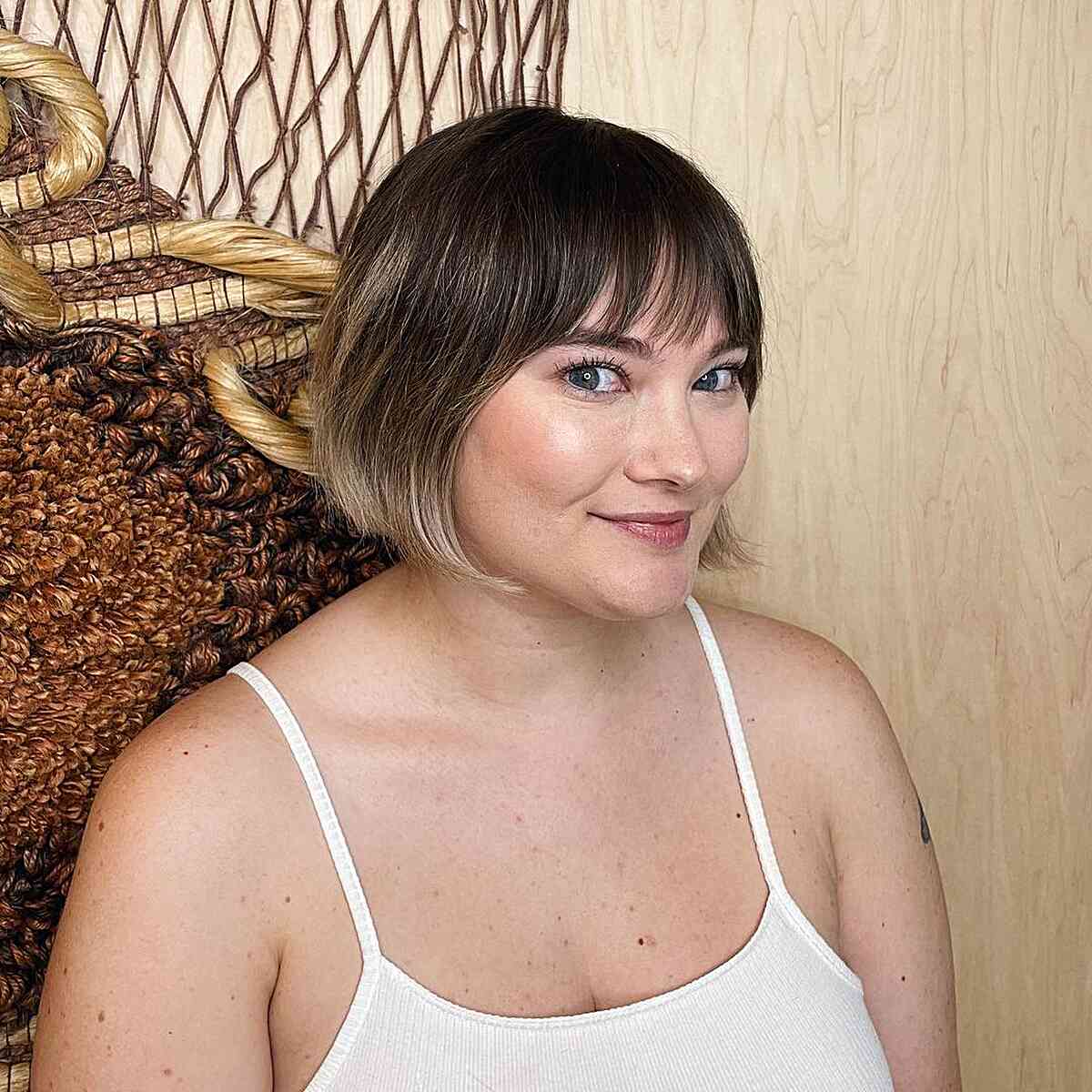 short razor cut bobbed hair with piecey bangs for ladies with round faces