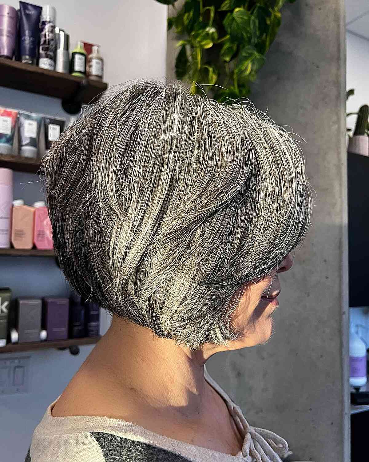 stacked bob for thin hair