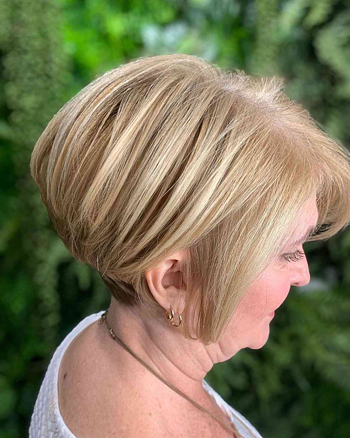 super short stacked bob