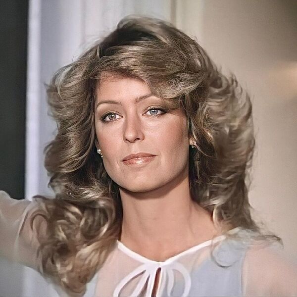 Shiny Feathered Volume Old Hairstyle