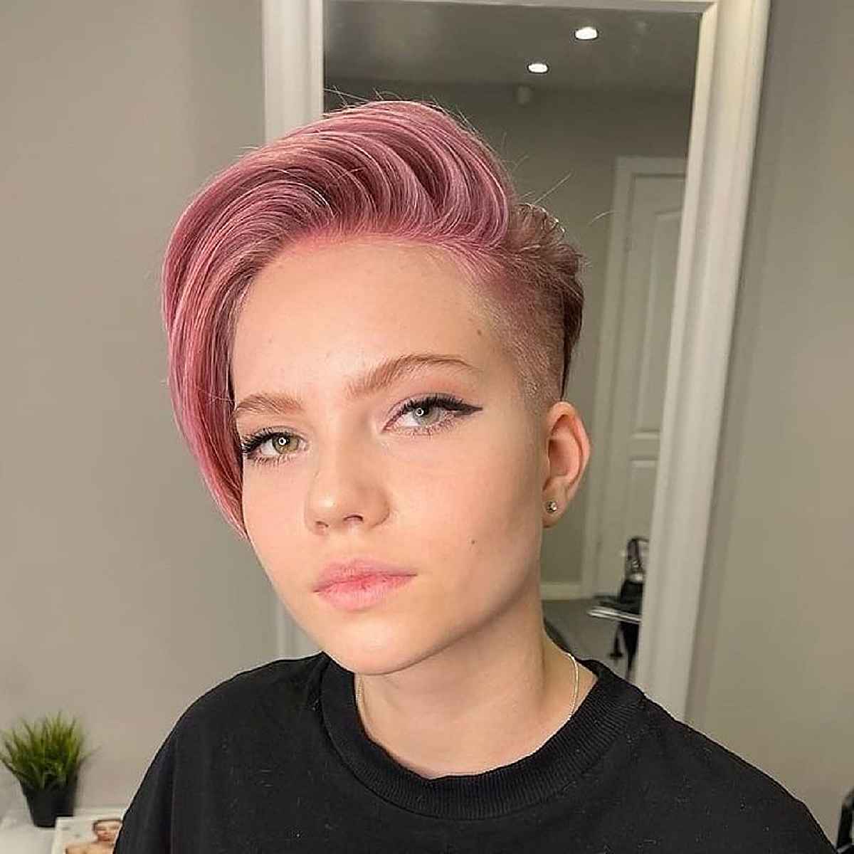 genderfluid androgynous haircut