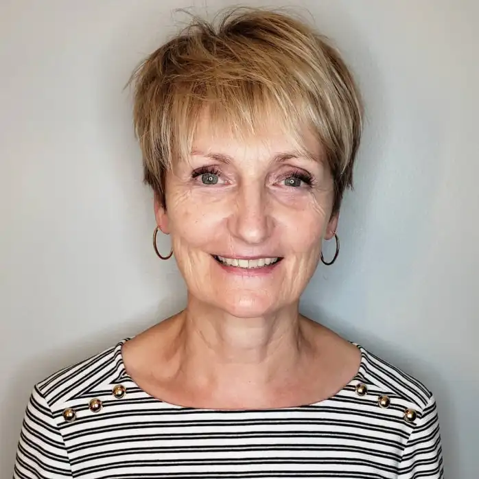 short messy cut with bangs