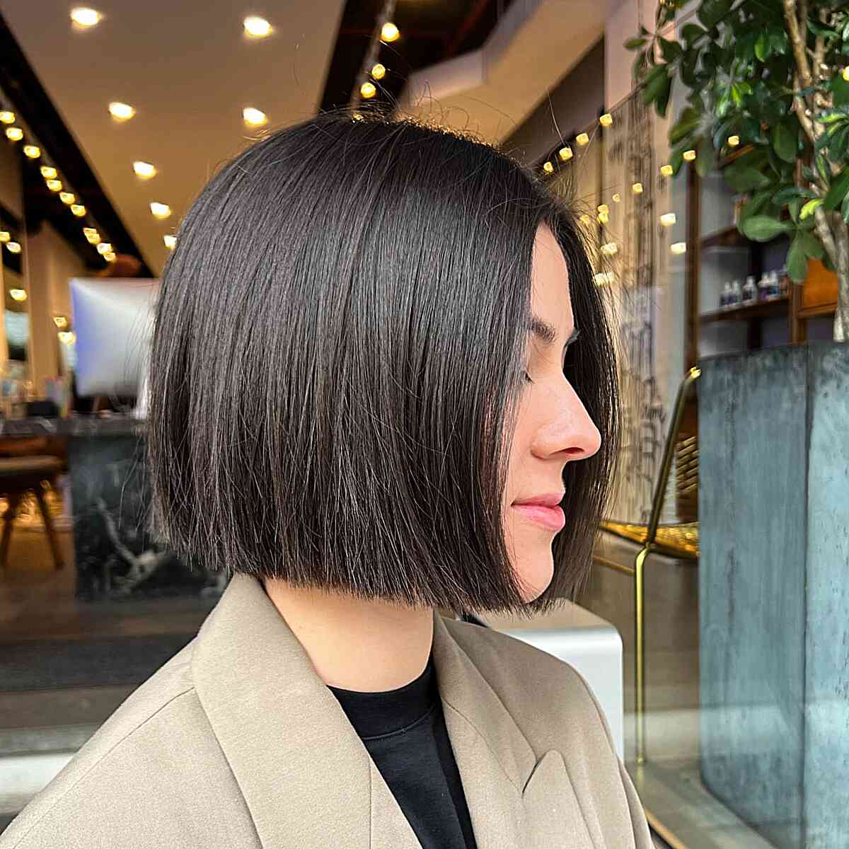 short one length slob cut with straight ends