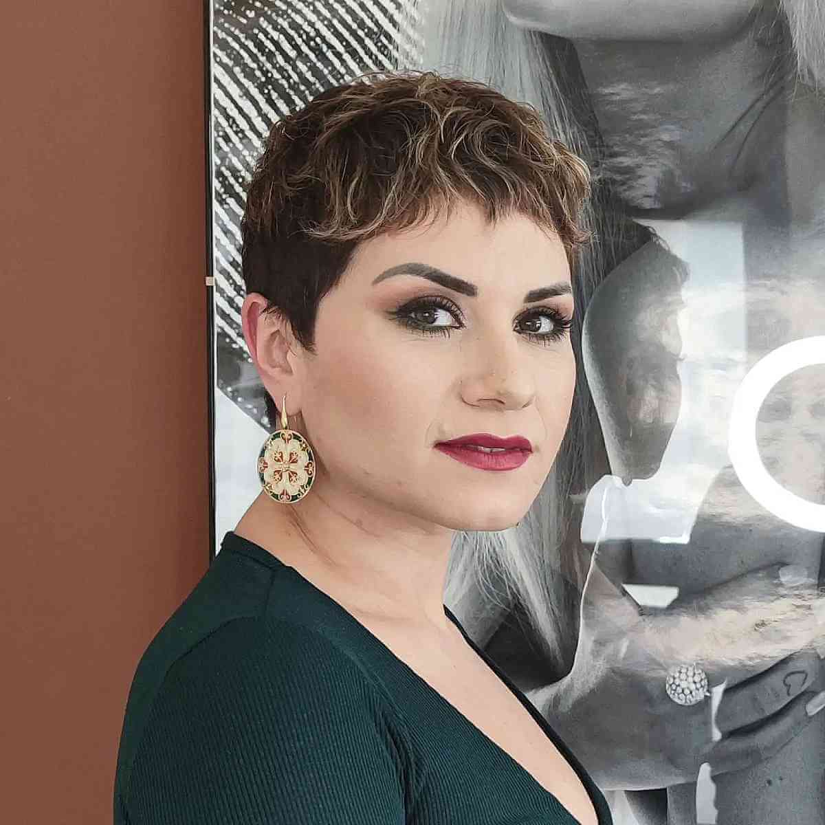 short pixie with highlights and an undercut