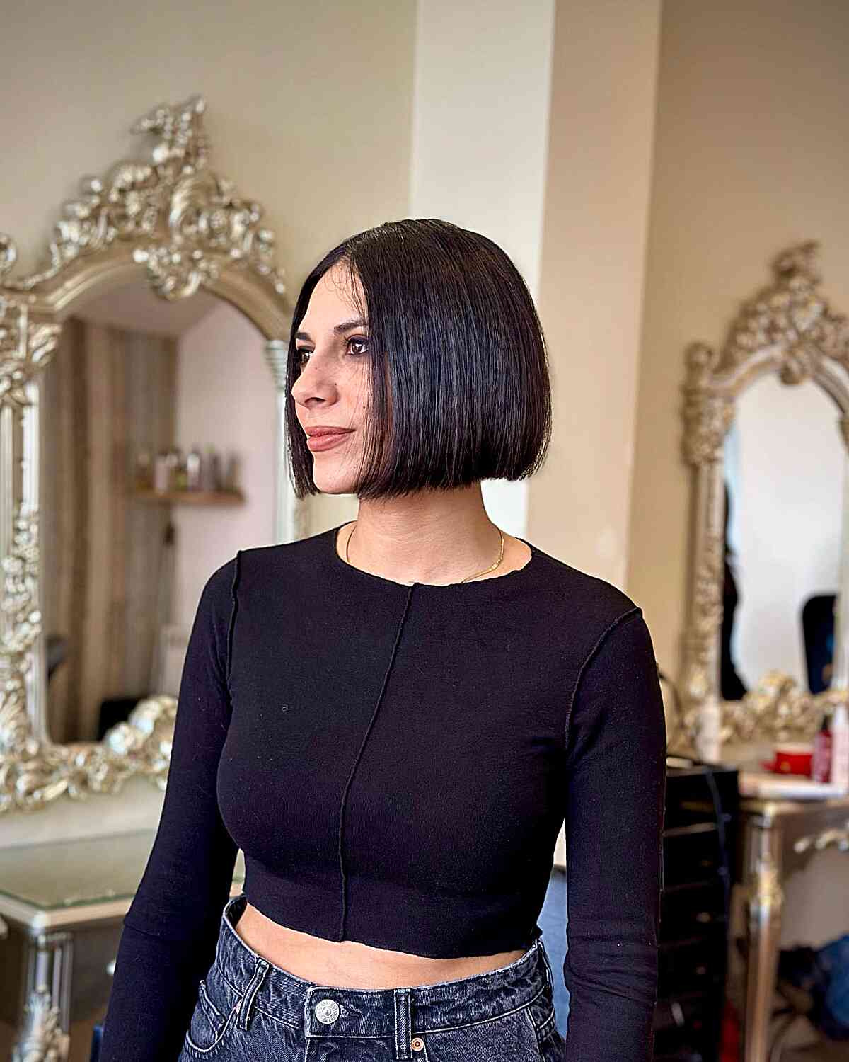 sleek effortless chin slob bob