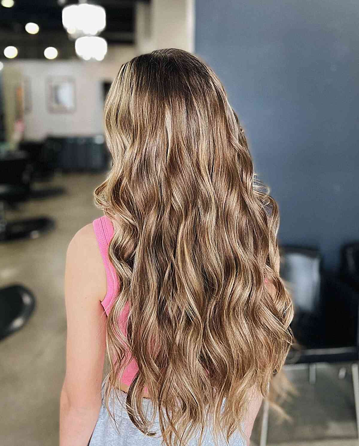 soft dirty blonde balayage highlights