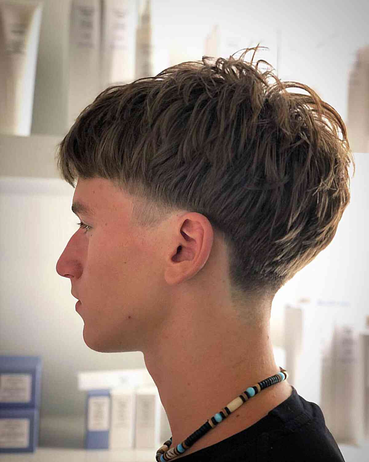 voluminous scruffy edgar bowl cut on guys