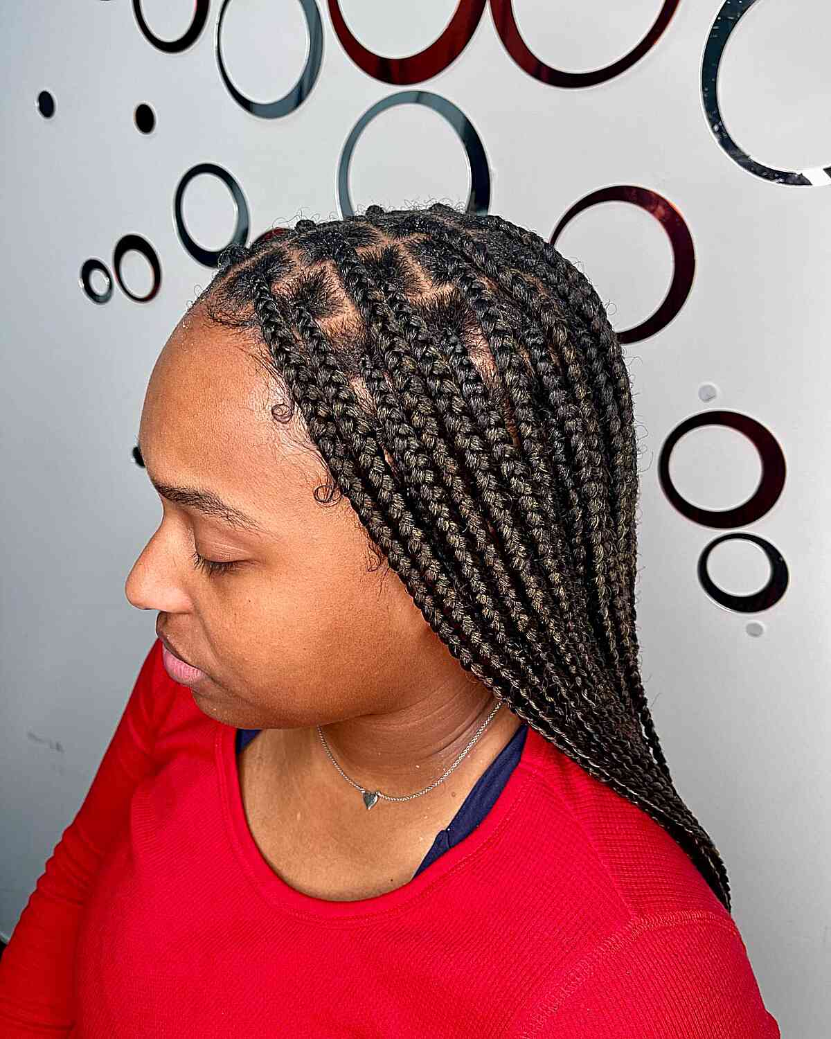 knotless dark brown braids