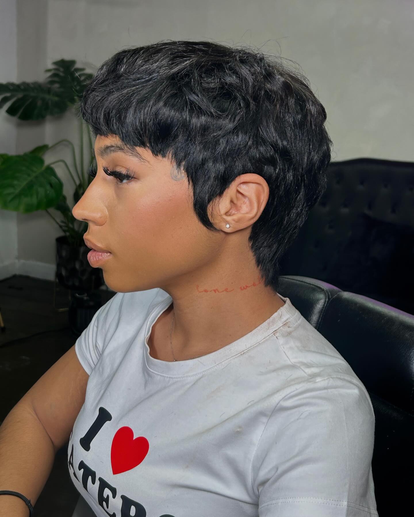 Black Hair For Women Short Look