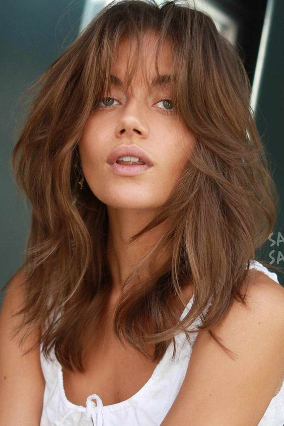 Tousled Layers for a Casual Style