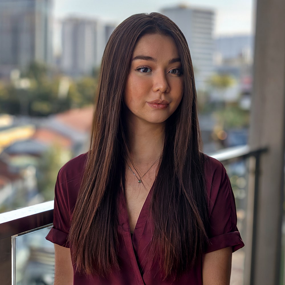 long straight layered hair sleek style round face