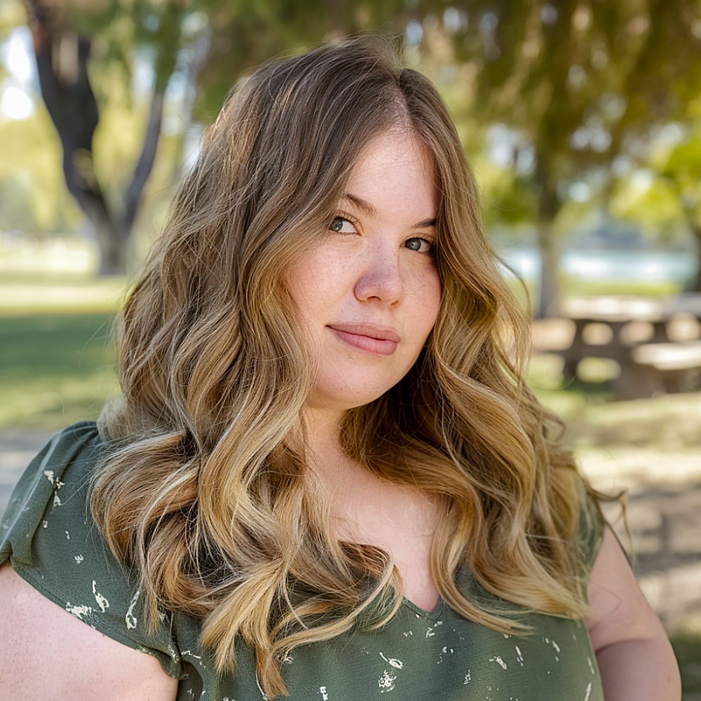 wavy long layered hair soft look round face